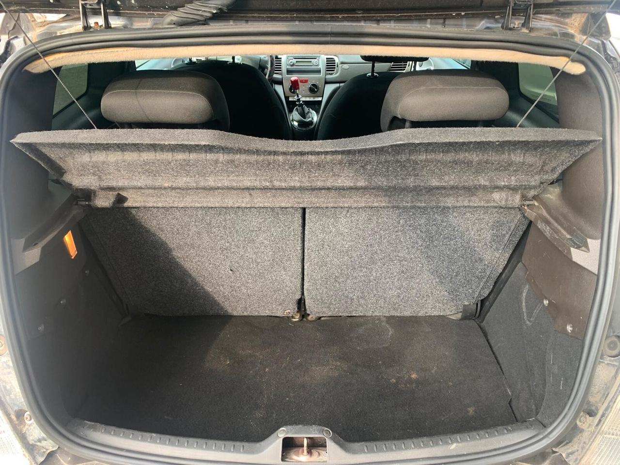 Lancia Ypsilon 1.2 benz Neopatentati