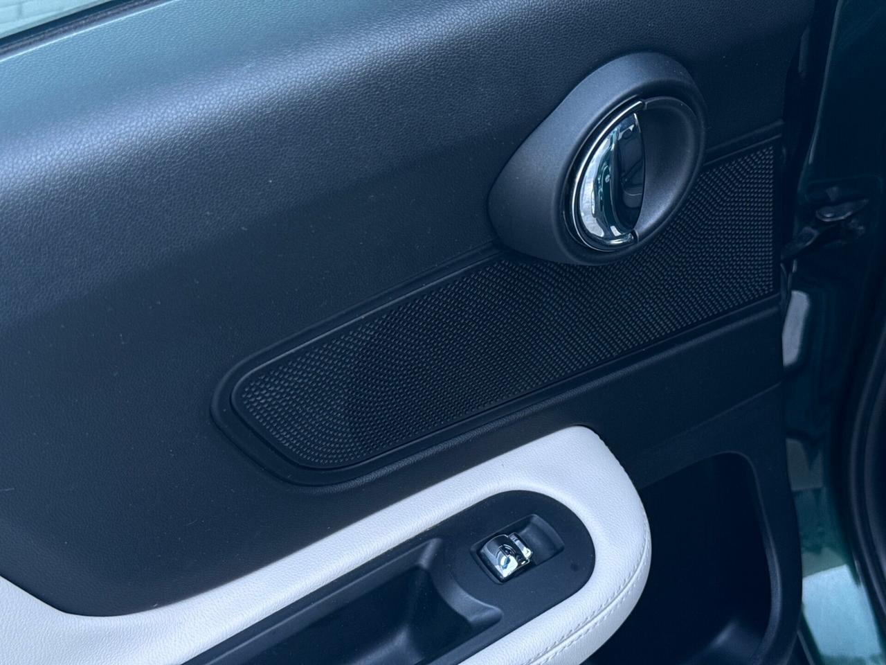Mini Cooper D Countryman 2.0 Business Automatica NAVI*SENSORI*TAGLIANDATA