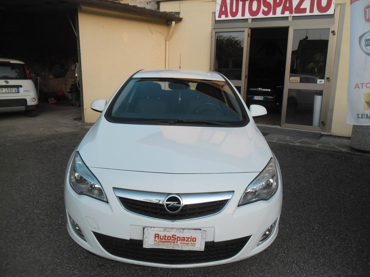 Opel Astra 1.4 100CV 5 porte Elective