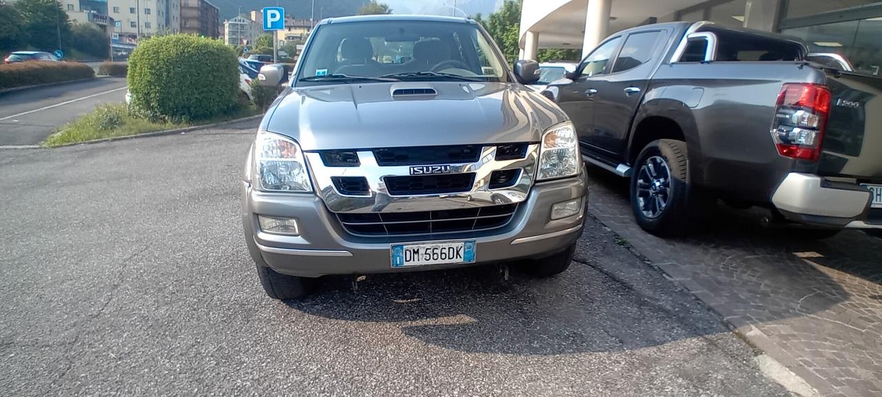 Isuzu D-Max 3.0 TD cat Crew Cab 4WD Pick-up L EU4