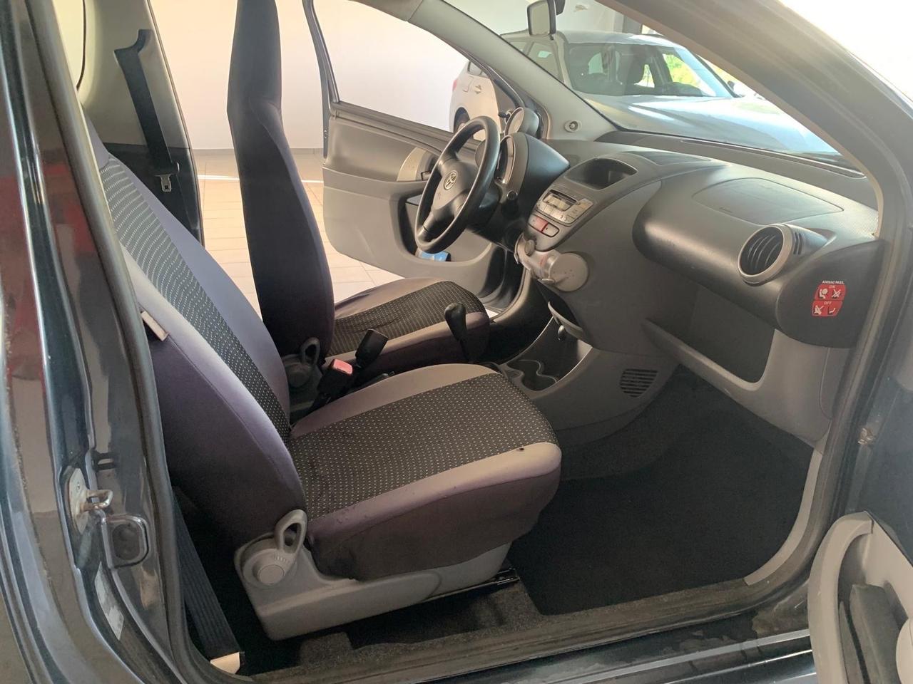 Toyota Aygo 1.0 12V VVT-i 3 porte Sol
