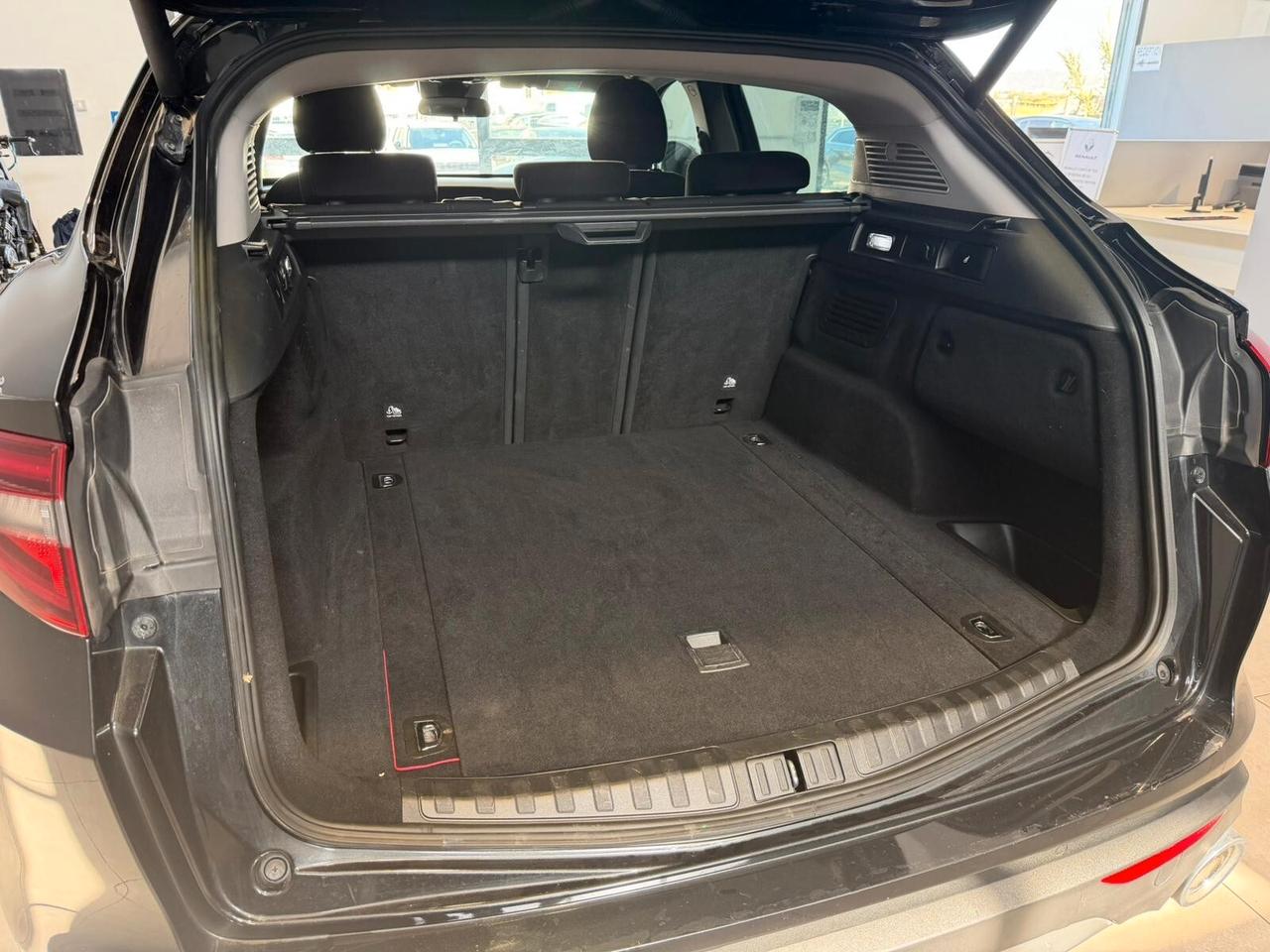 Alfa Romeo Stelvio 2.2 Turbodiesel 160 CV AT8 RWD Business