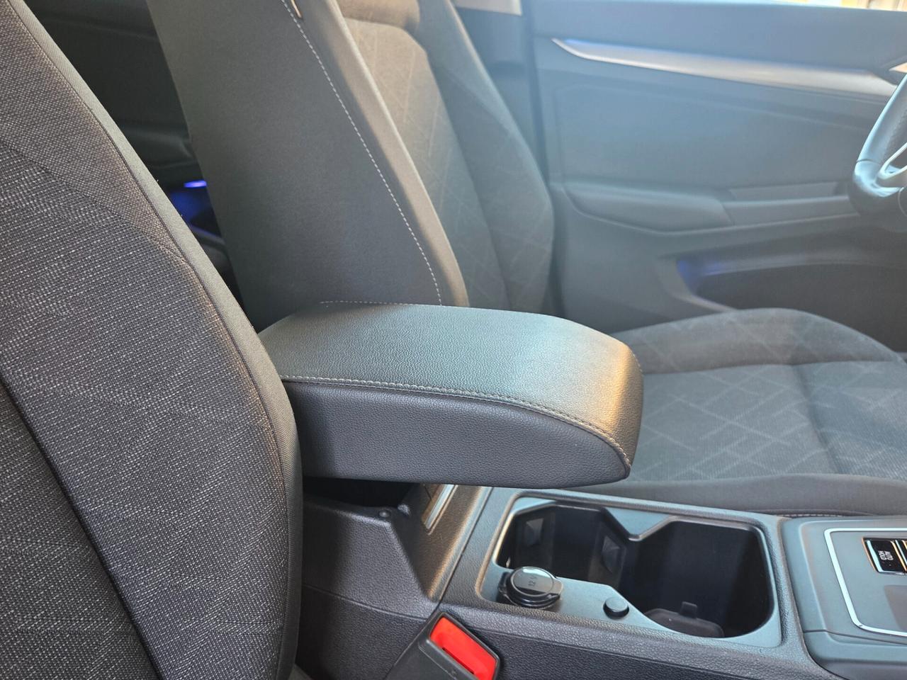 Volkswagen Golf 2.0 TDI DSG Life