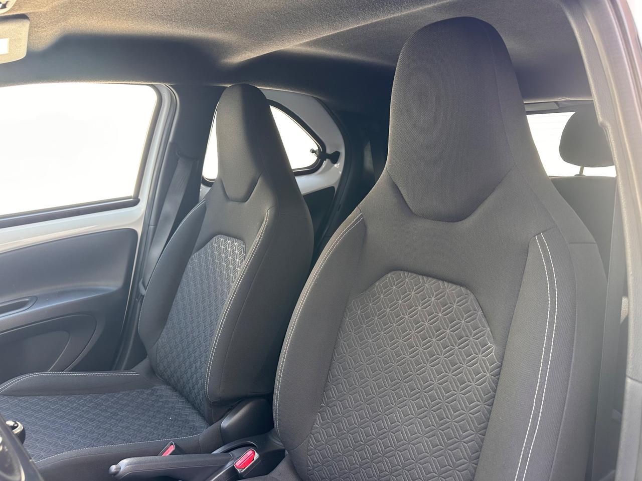 Toyota Aygo X 1.0 VVT-i 72 CV 5 porte Lounge