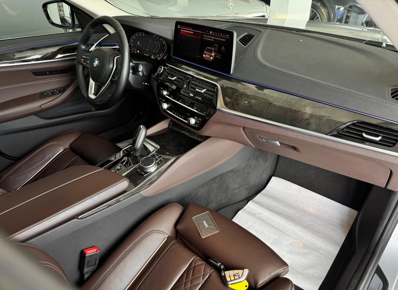 Bmw 530d 48V xDrive Luxury LCI LED TETTO