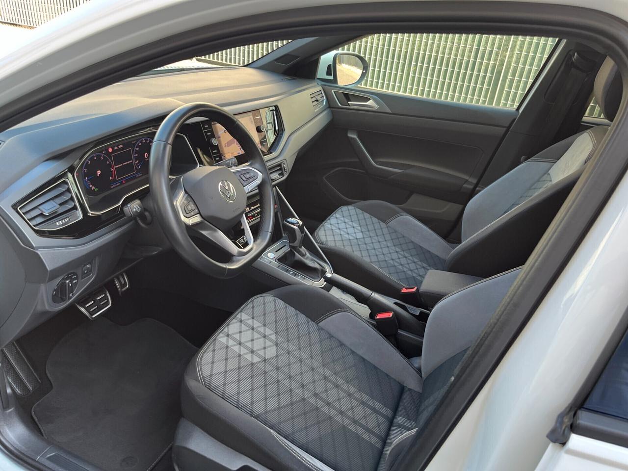 Volkswagen Taigo 1.0 TSI 110 CV DSG R-Line