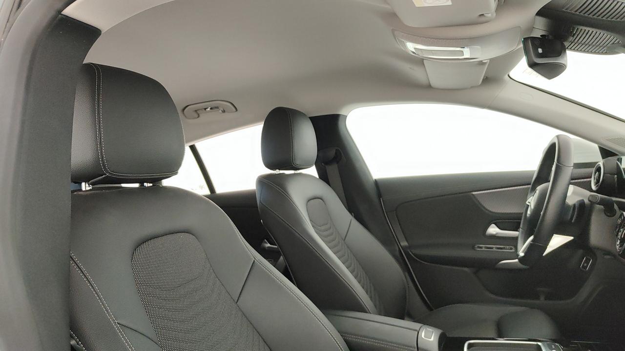 Mercedes-Benz CLA Shooting Brake 180 d Progressive Advanced auto