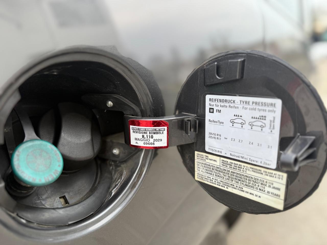 Opel Zafira1.6 Turbo EcoMetano 2029 7 posti nuova