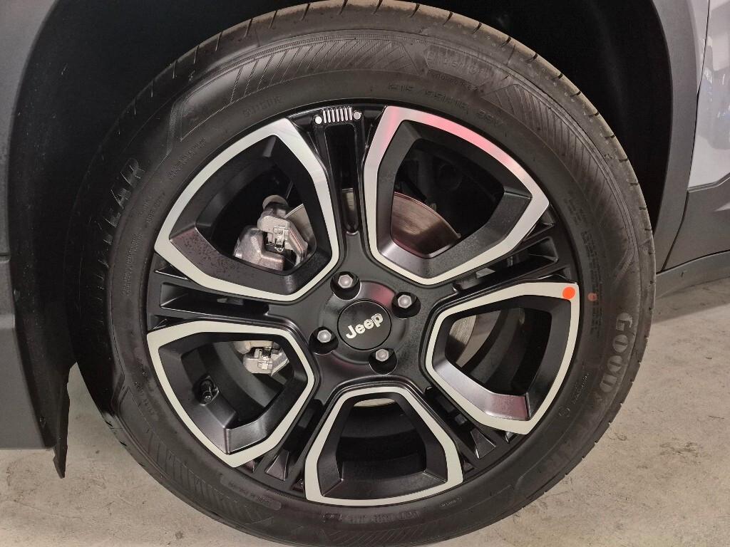 Jeep Avenger 1.2 Turbo 110 CV MHEV Summit