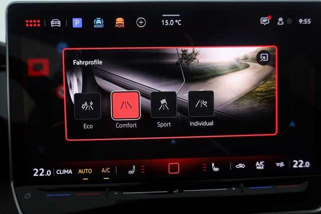 Volkswagen Golf GTI 8.5 *Nuovo Modello* Black Style 2.0 TSI DSG 265CV
