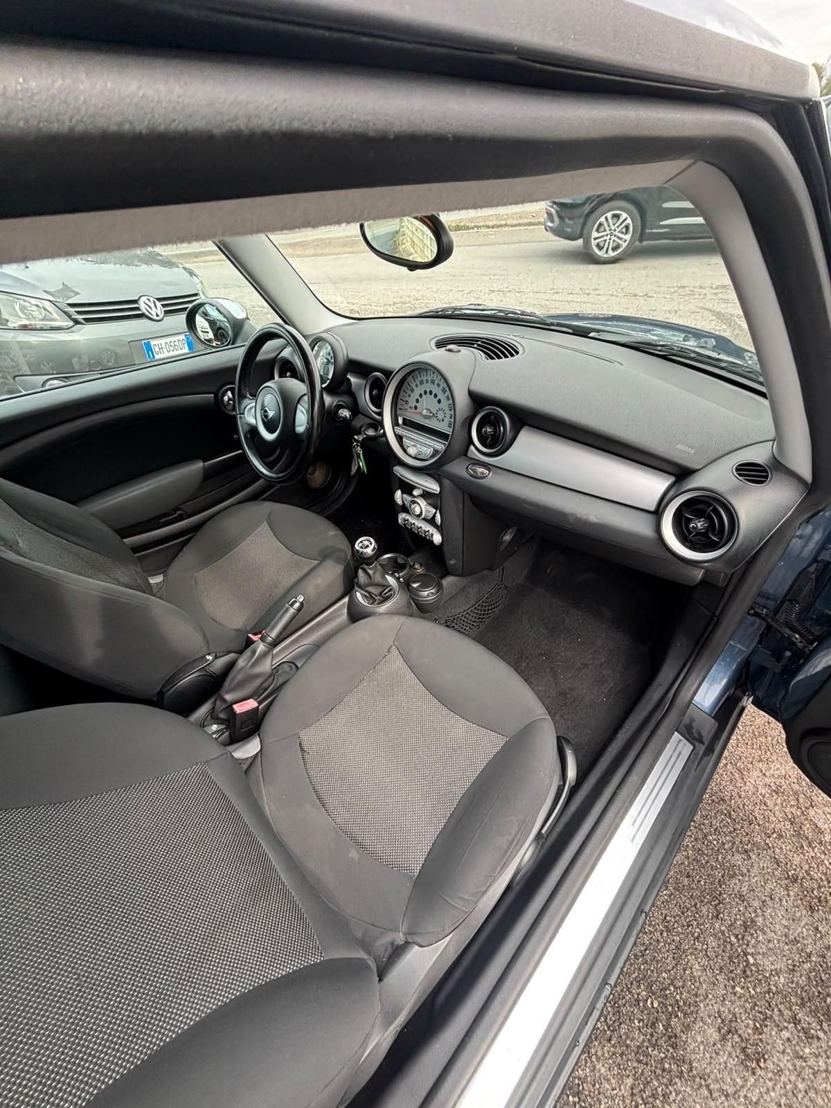 Mini 1.6 16V One D