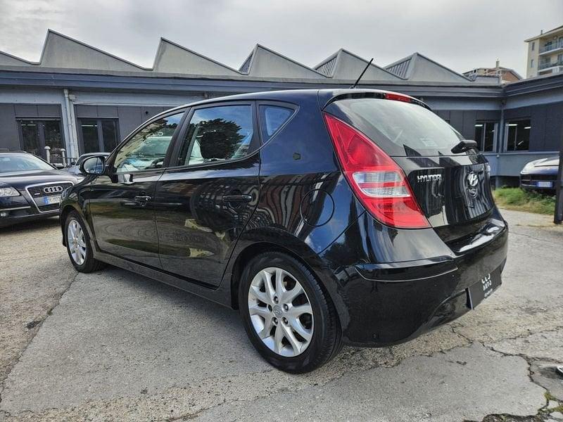 Hyundai i30 i30 5p 1.4 Comfort GPL