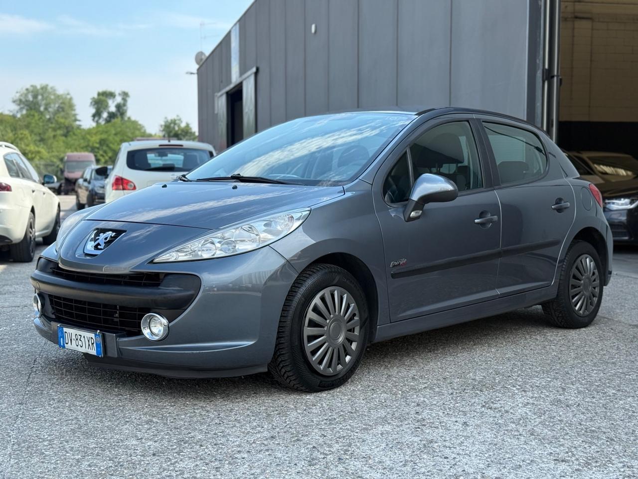 Peugeot 207 1.4 VTi 95CV 5p. XS