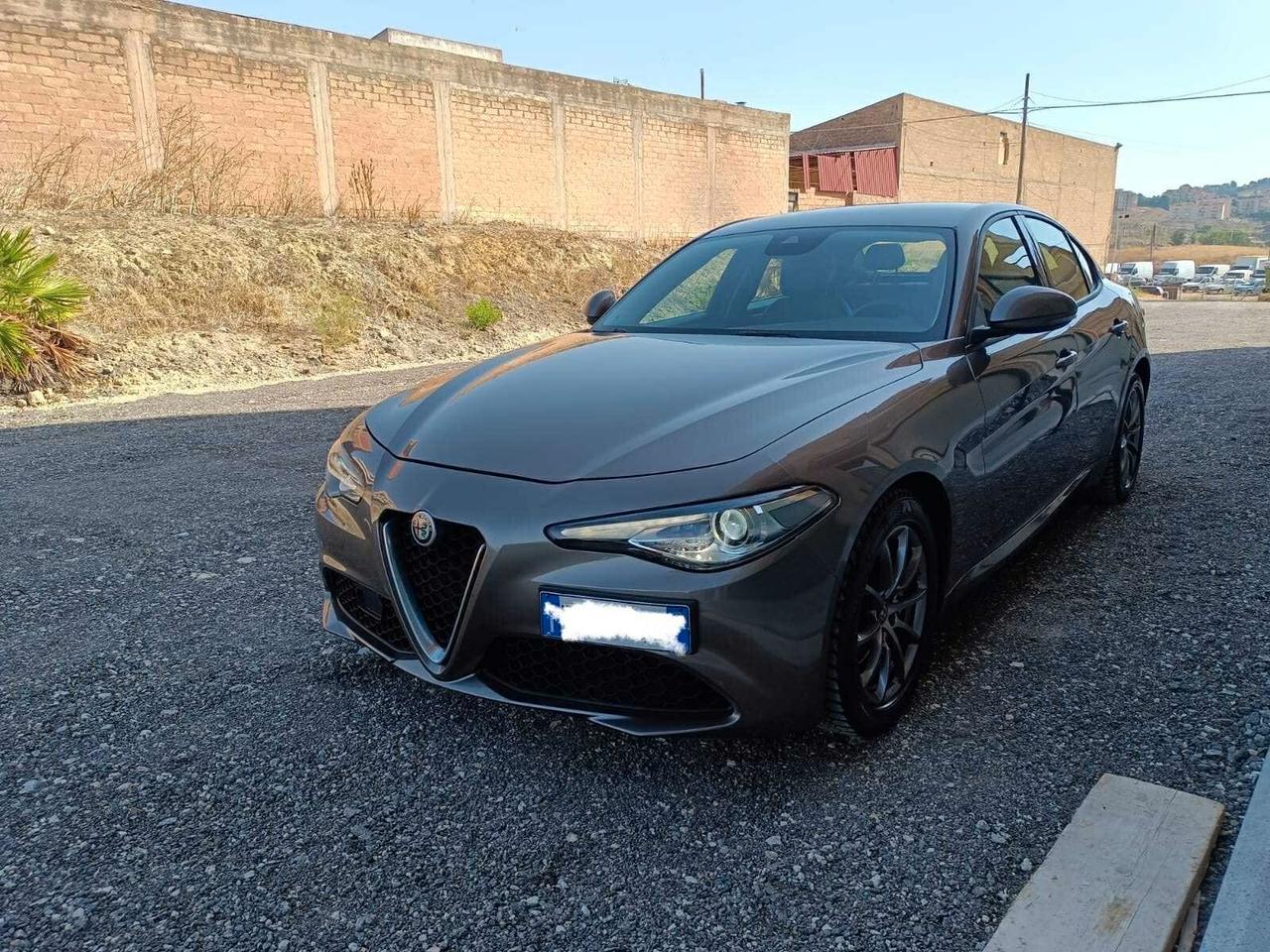 Alfa Romeo Giulia 2.2 Turbodiesel 160 CV Super