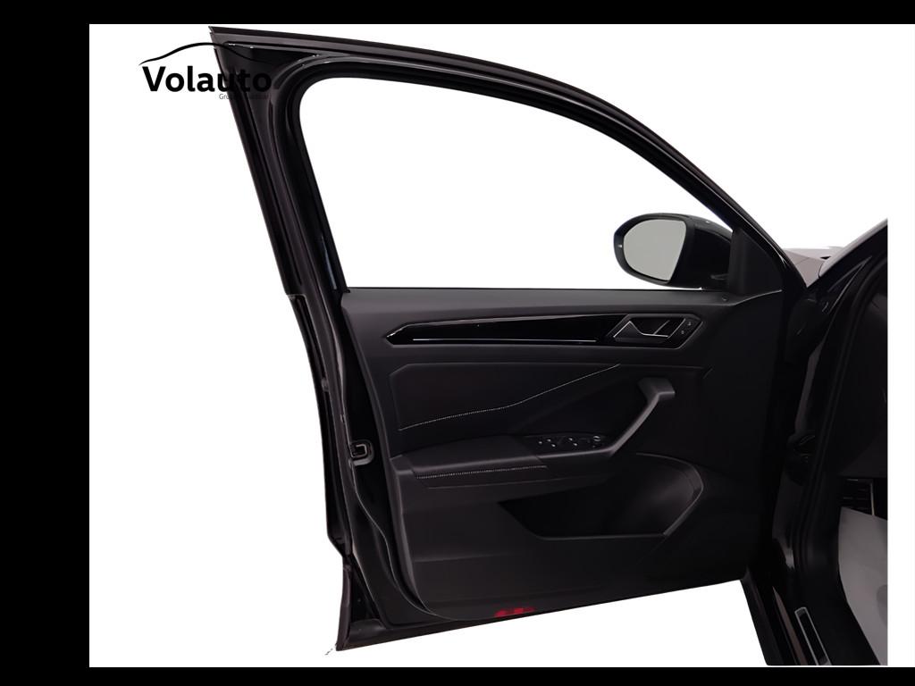 VOLKSWAGEN T-Roc 2022 - T-Roc 1.5 tsi R-Line dsg