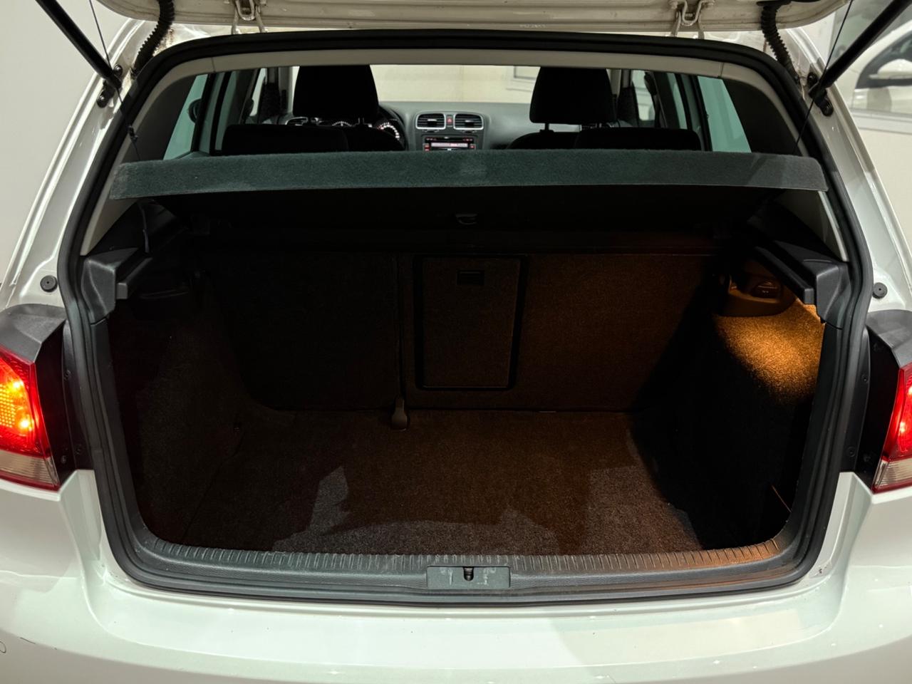 Volkswagen Golf 1.6 TDI DSG Highline Per Neopatentati