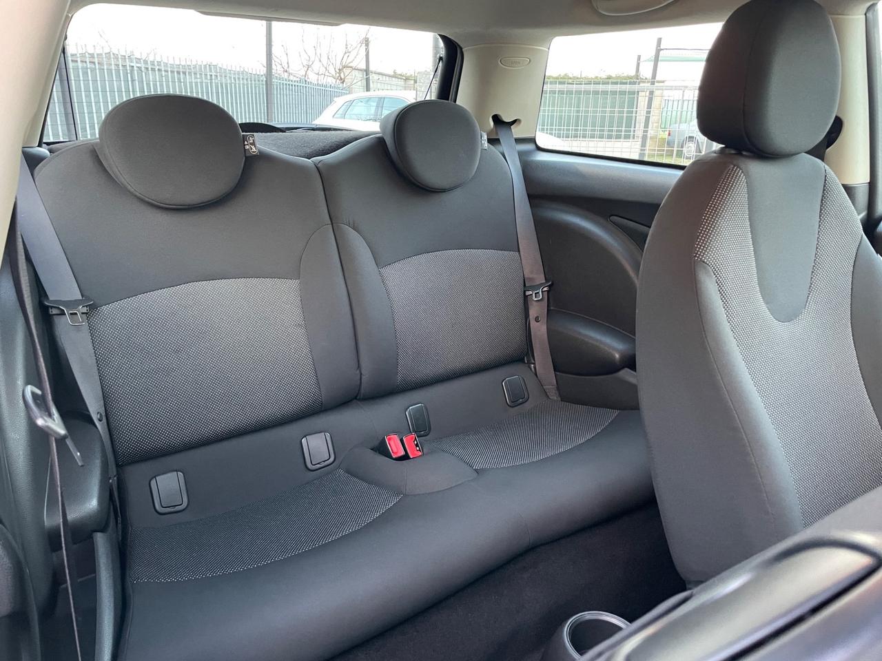 Mini Cooper III R56 Hatchback 1.6 122cv FL