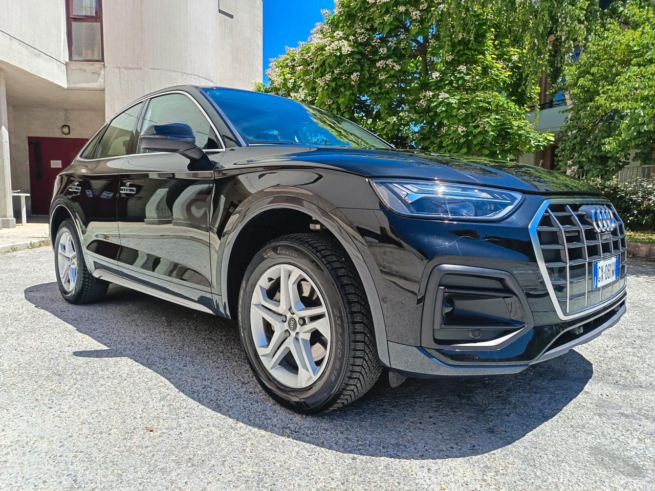 Audi Q5 40 TDI 204 CV quattro S tronic Identity Black