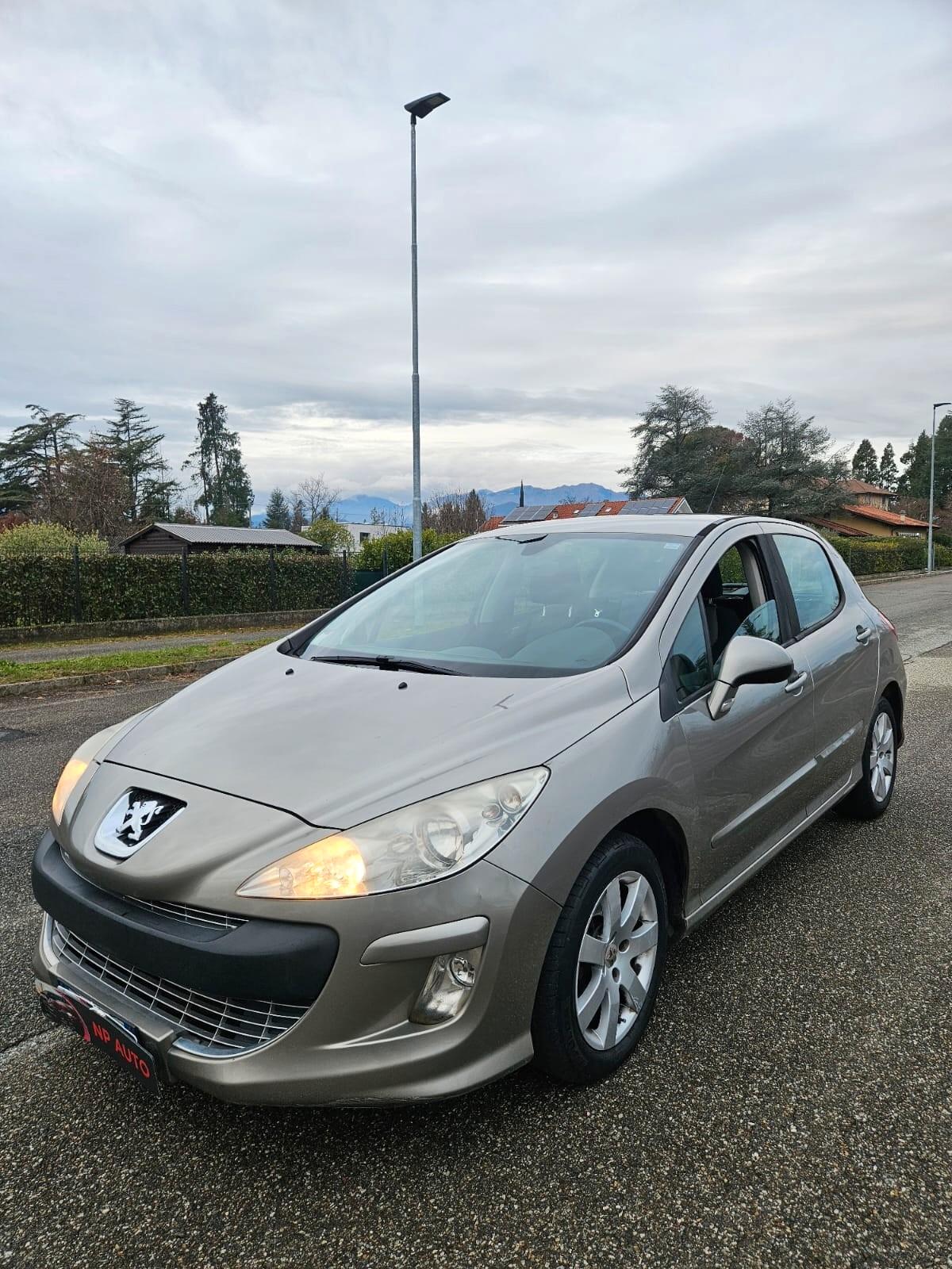 Peugeot 308 NEOPATENTATI