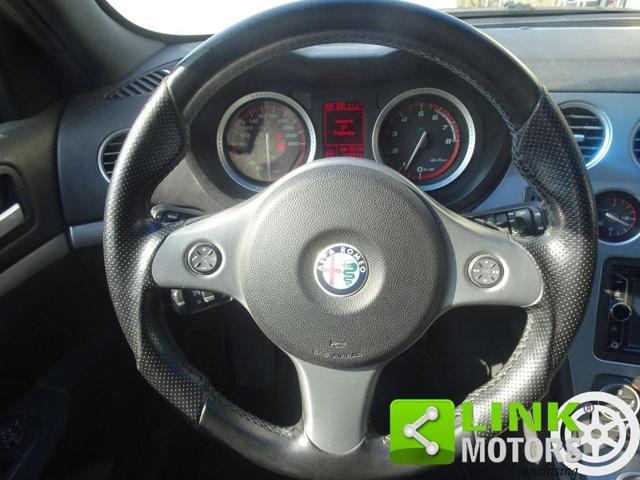 ALFA ROMEO 159 1750 TBi Sportwagon Distinctive