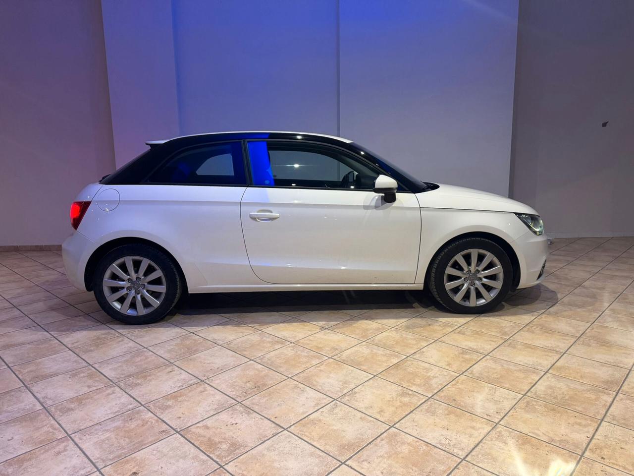 Audi A1 1.6 TDI 90CV