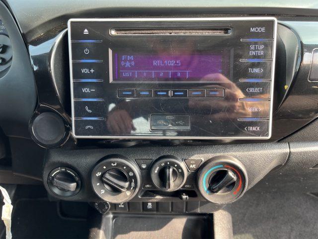 TOYOTA Hilux CAB SINGOLA 2.4 D 4WD