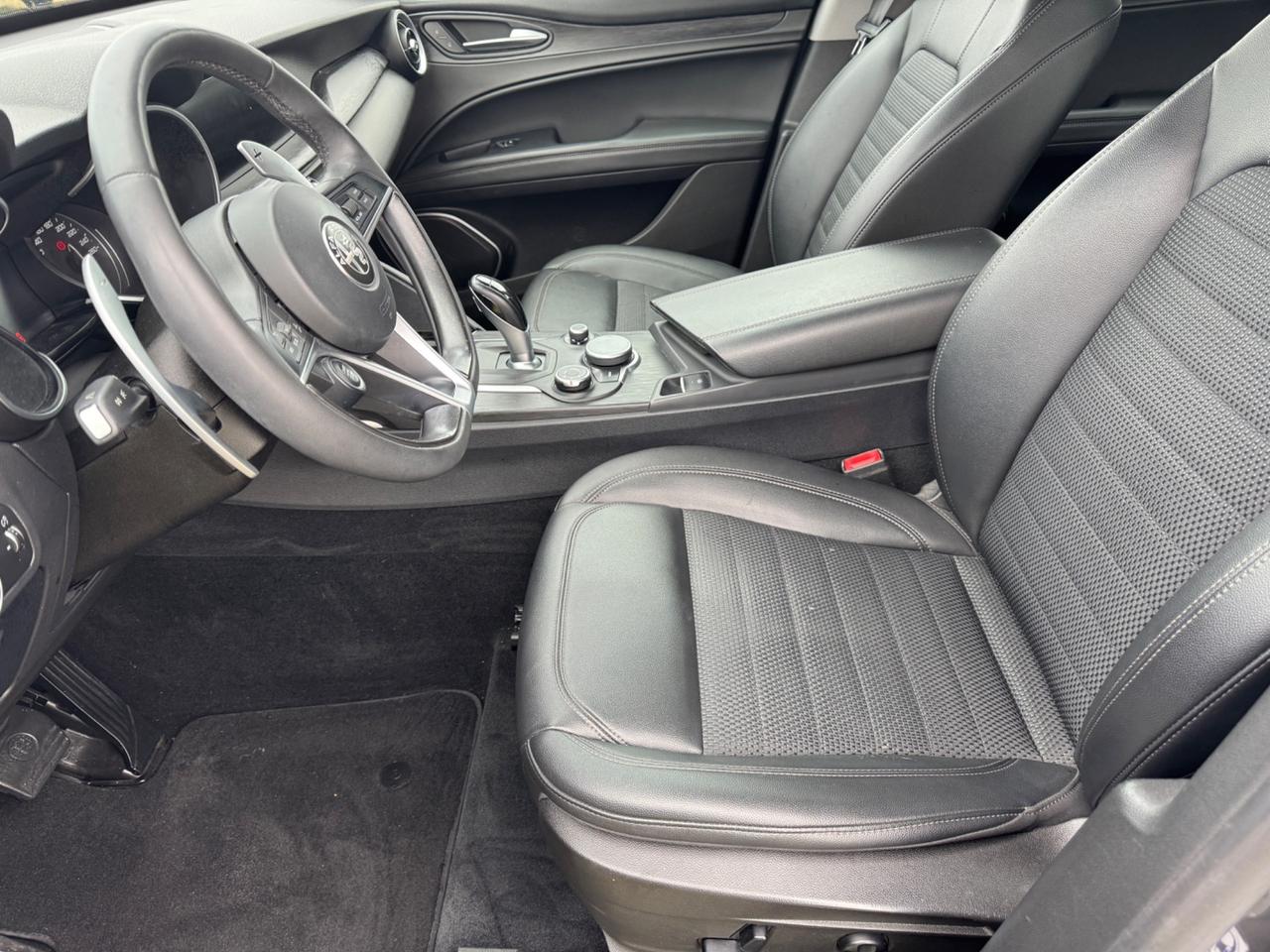 Alfa Romeo Stelvio 2.0 Turbo 200 CV AT8 Q4 Executive