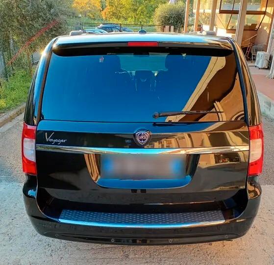 Lancia Voyager 2.8 Turbodiesel Silver 177 CV