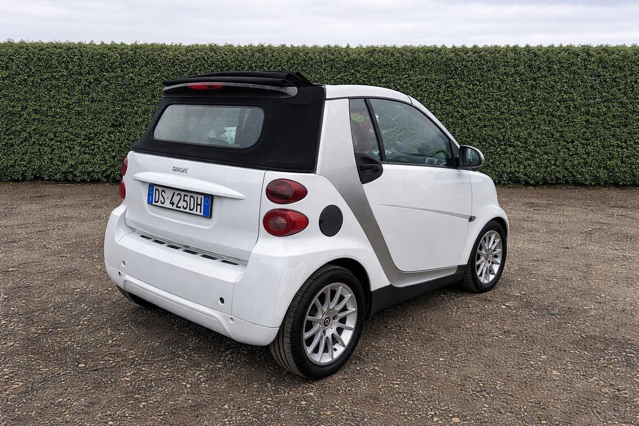 Smart ForTwo 1000 52 kW MHD cabrio passion