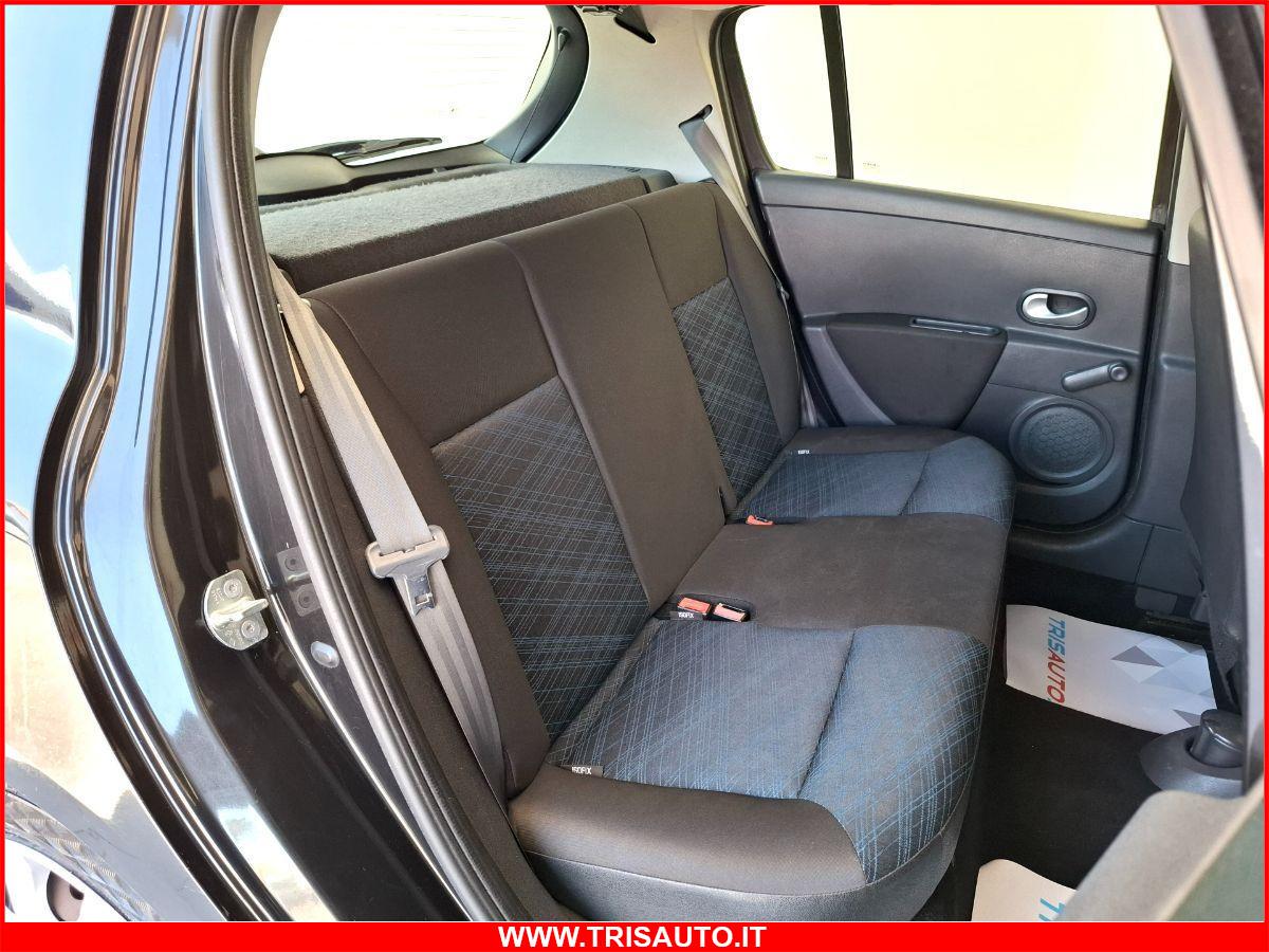 RENAULT Clio 1.5 Dci Rip Curl 5p NEOPATENTATI