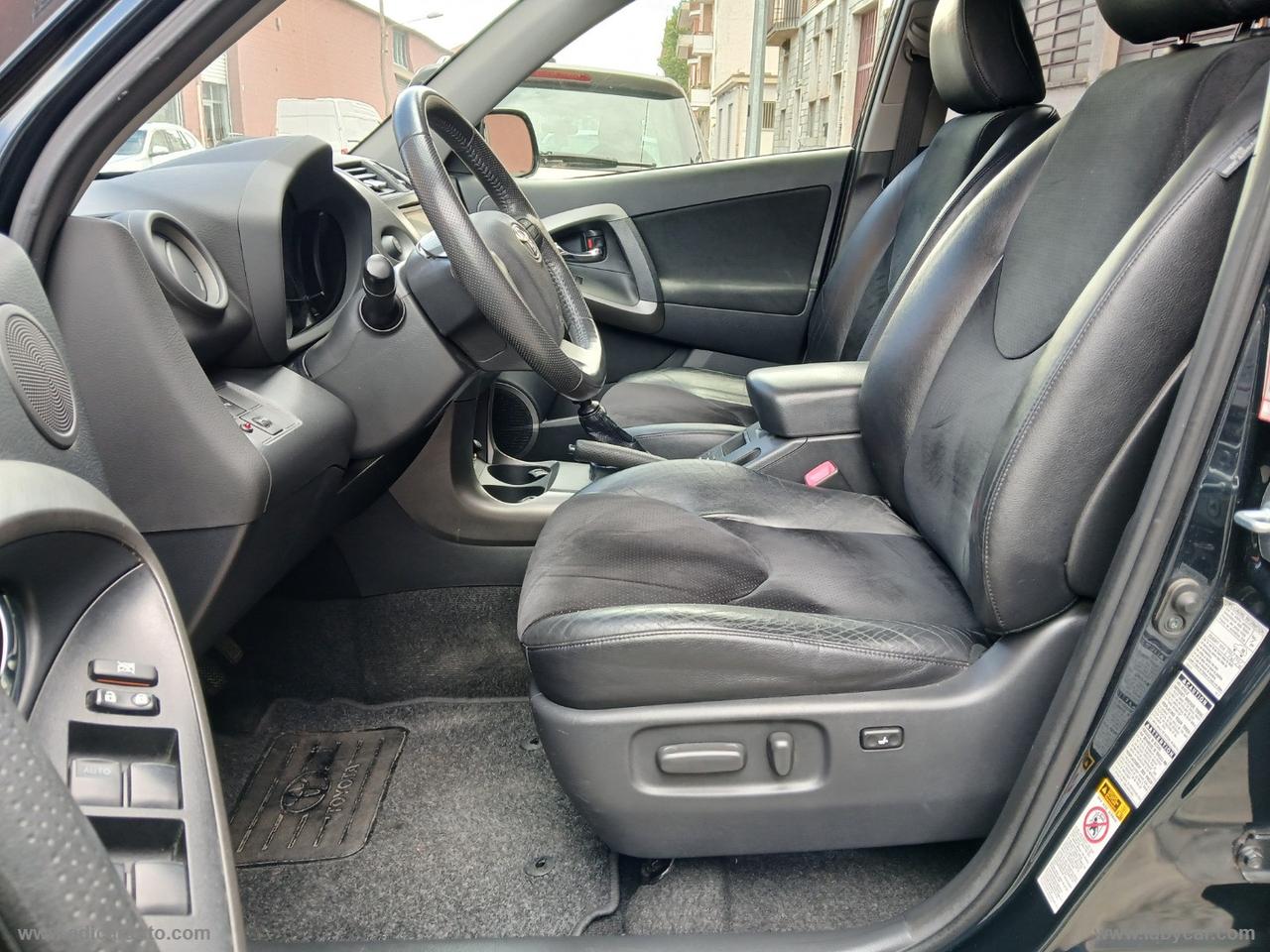 TOYOTA RAV4 Crossover 2.2 D-4D 150 CV Exclusive