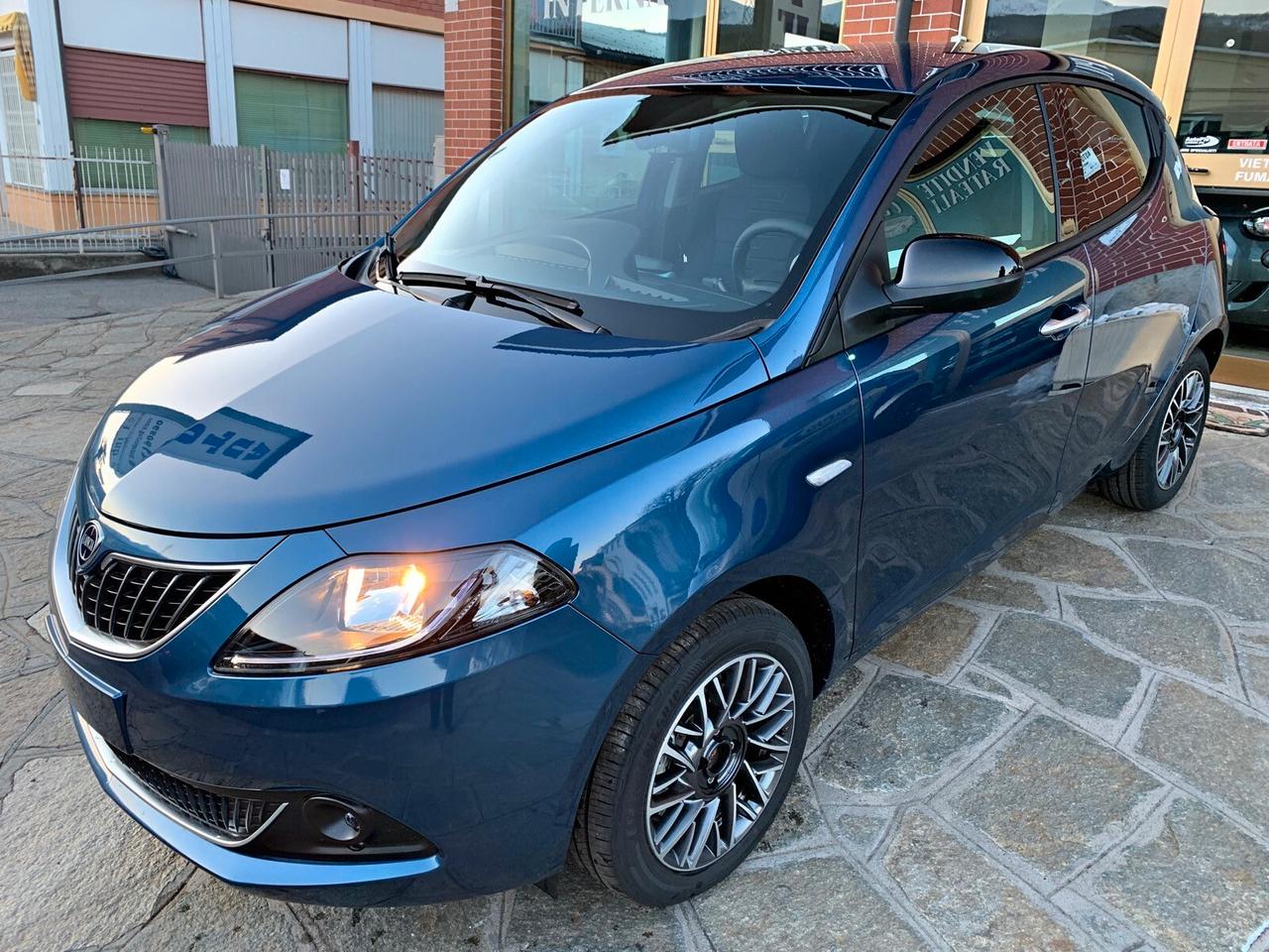 LANCIA YPSILON 1.0 FireFly 5 porte S&S Hybrid Gold Plus