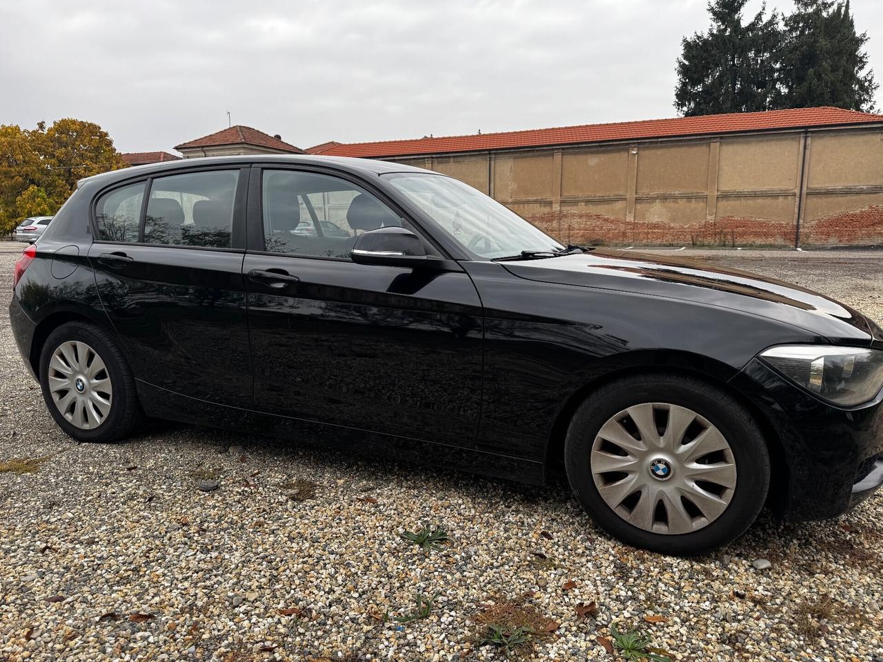 Bmw 116 116d 5p. Urban