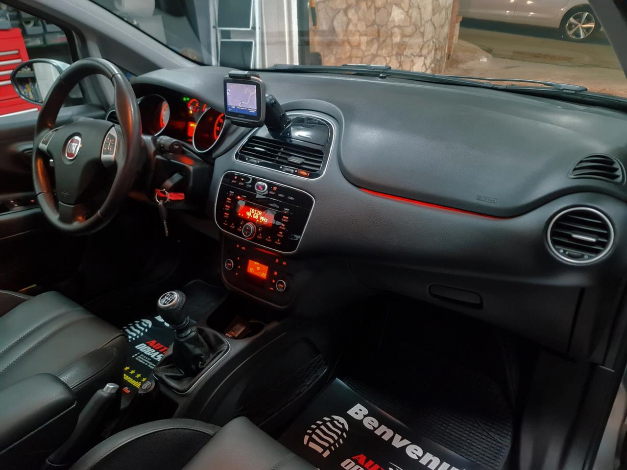 Fiat Punto Evo 1.6 Mjt DPF*Navigat.*Pelle*Cruise*PDC