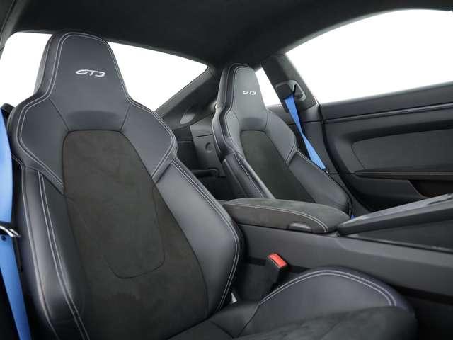 Porsche 992 coupe 4.0 gt3 auto