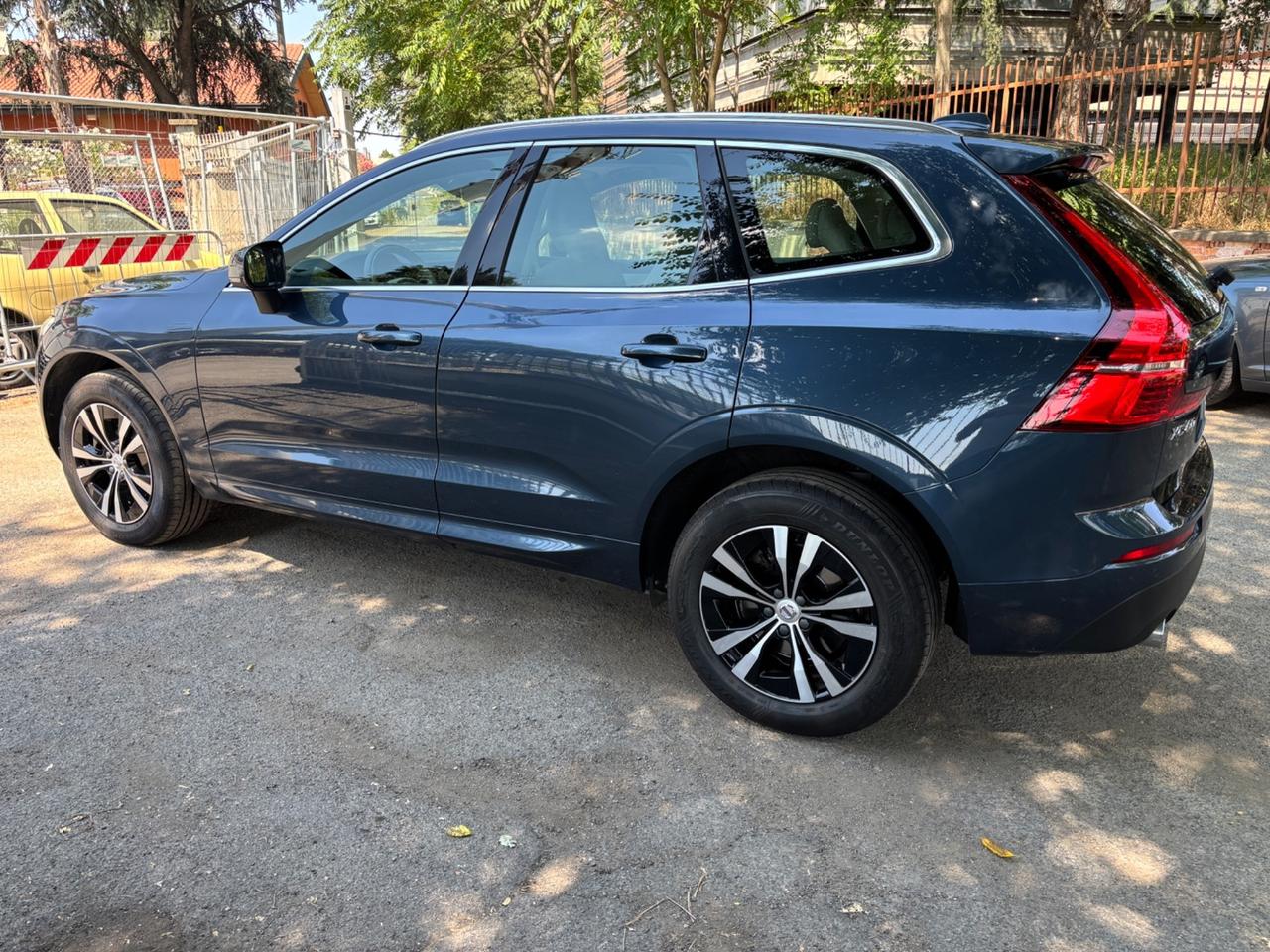 Volvo XC 60 XC60 B4 (d) AWD Geartronic Inscription