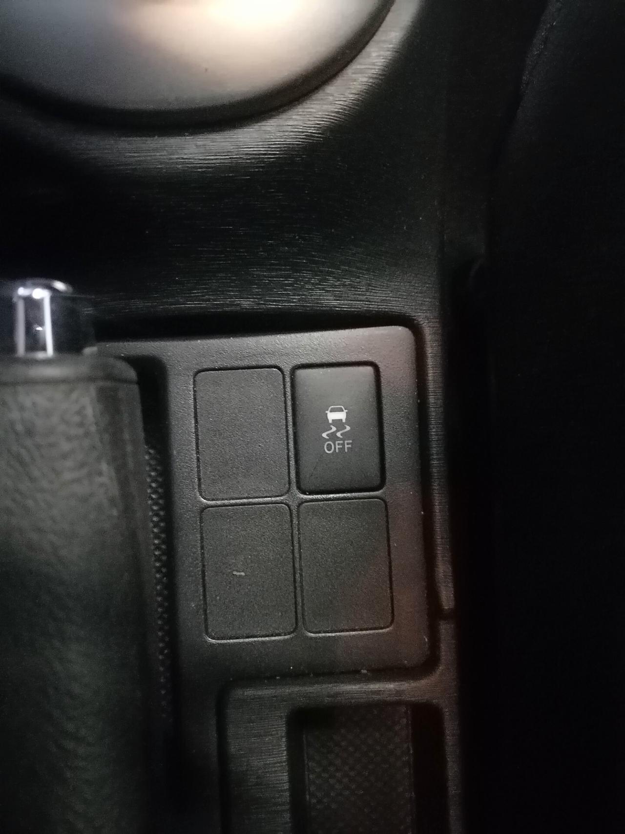 Toyota Yaris 1.0 5 porte Lounge Adatta per neopatentati