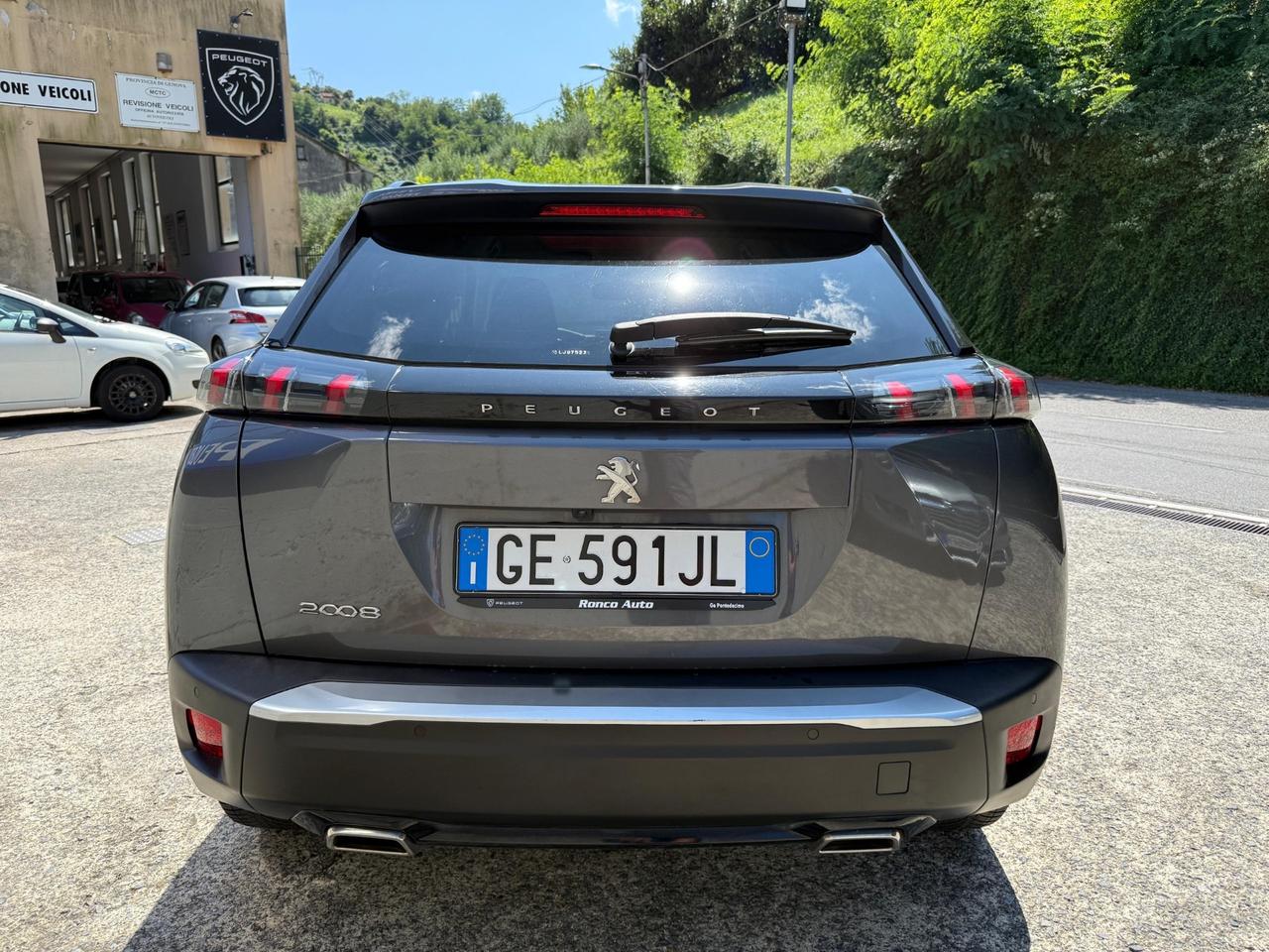 Peugeot 2008 PureTech 100 S&S Allure Pack
