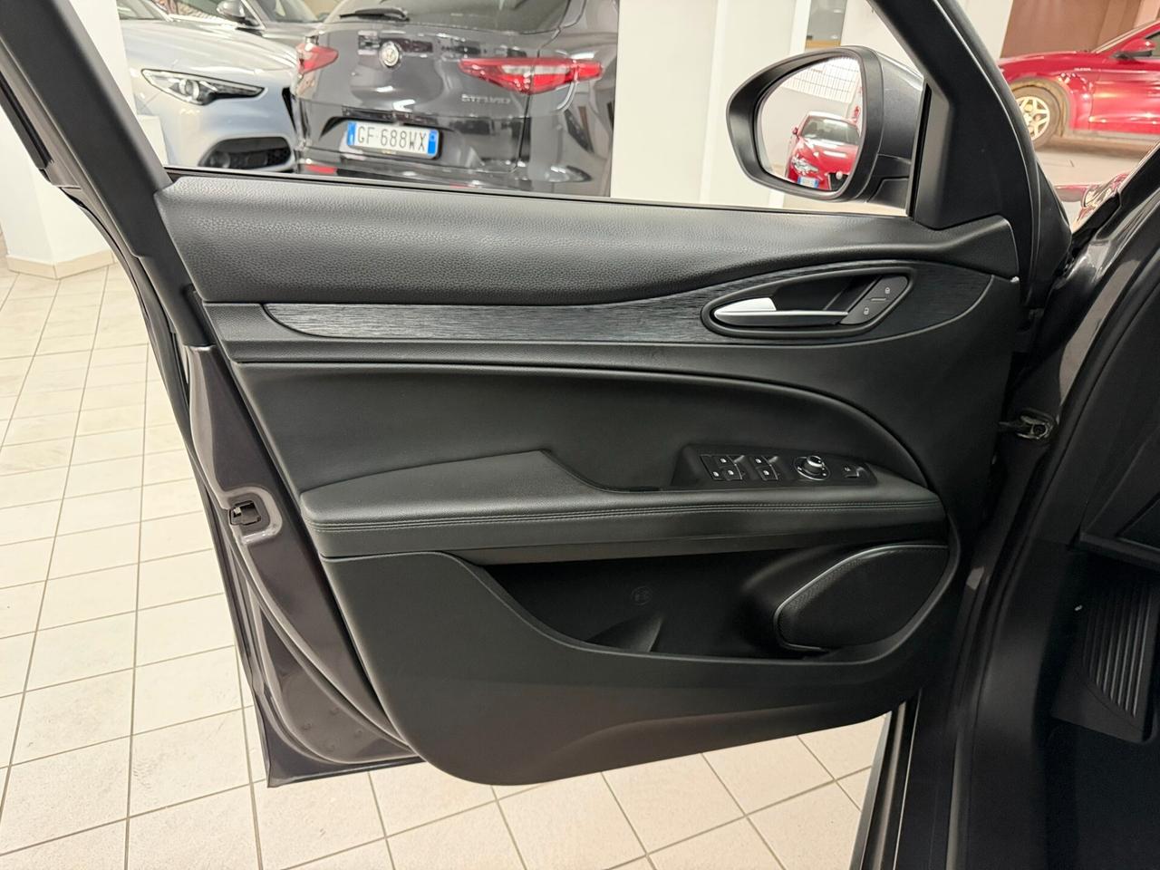 Alfa Romeo Stelvio 2.2 TD 160 CV BUSINESS PELLE TOTALE NAVI SENSORI