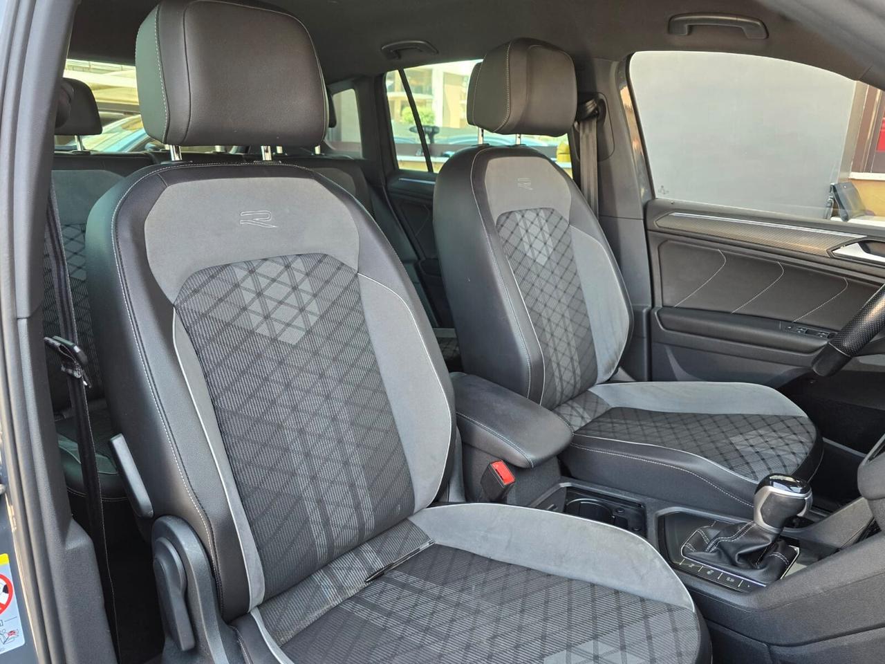 Volkswagen Tiguan 2.0 TDI 150 CV SCR DSG R-Line