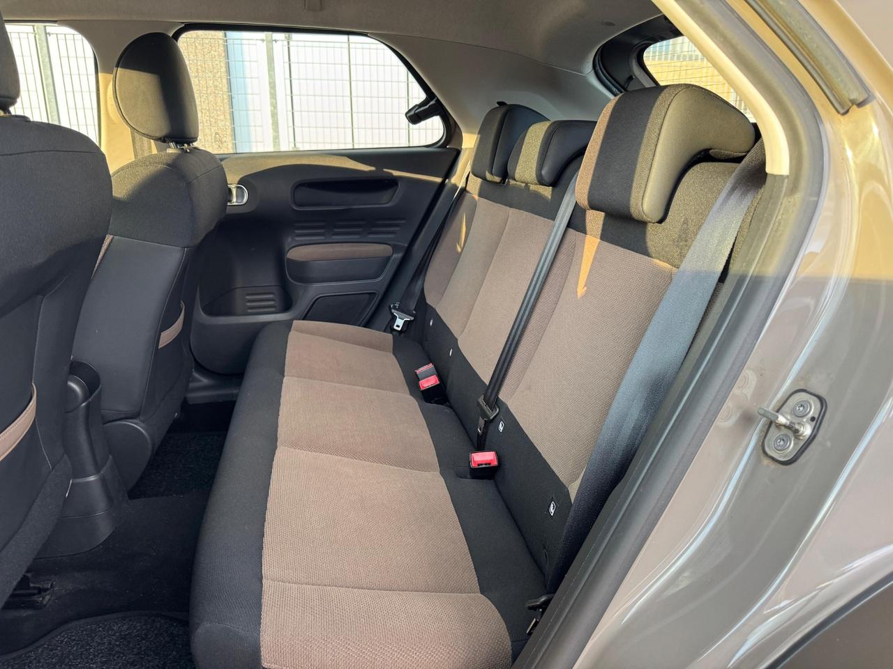 Citroen C4 Cactus PureTech 82 Shine 122000 km