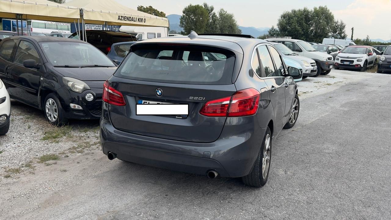 Bmw 2er Active Tourer 220i Advantage