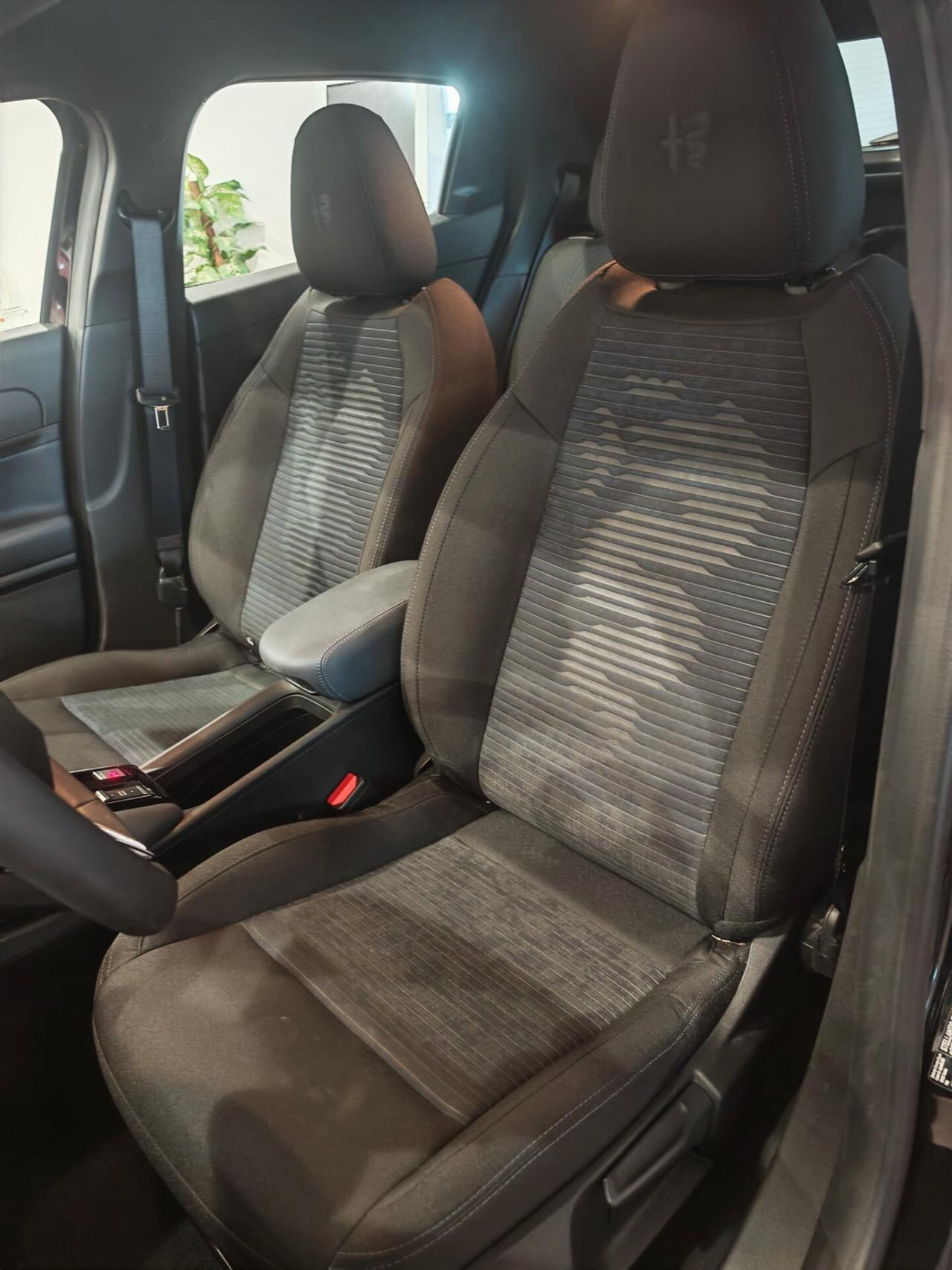 Alfa Romeo Junior 1.2 136 CV Hybrid eDCT6
