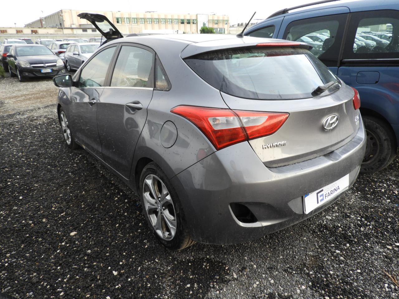 HYUNDAI i30 II - i30 5p 1.6 crdi Comfort 128cv