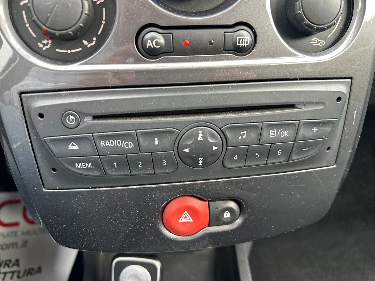 Renault Clio 1.2 16V SporTour Dynamique