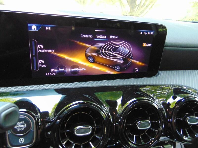 MERCEDES Classe A (W177) A 180 Automatic Ad...