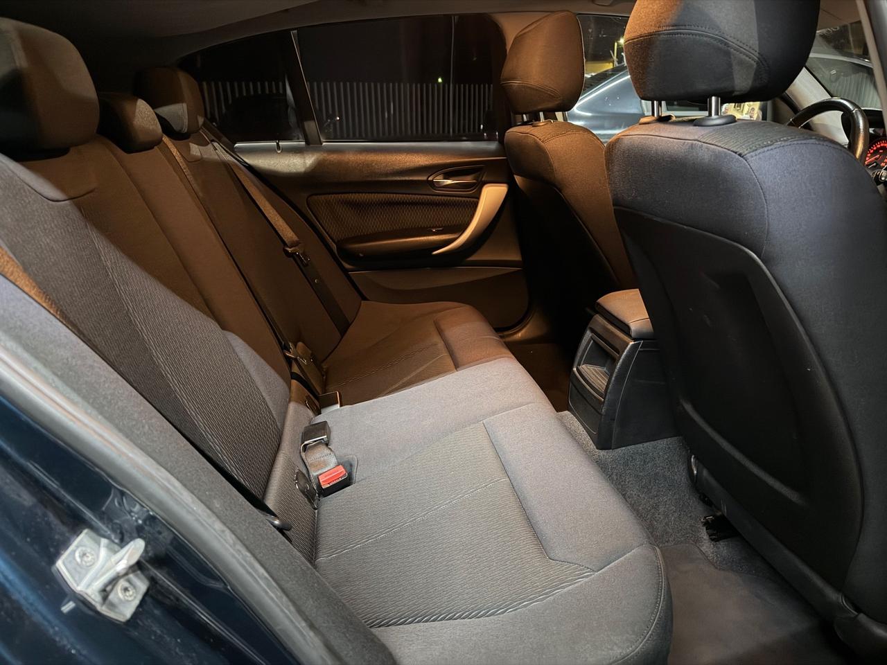 Bmw 116 116d 5p. Sport 116cv Okneopatentati
