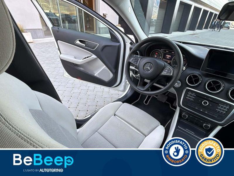 Mercedes-Benz GLA 180 D BUSINESS AUTO