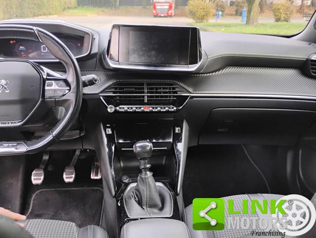 PEUGEOT 2008 PureTech 130 S&S GT Line