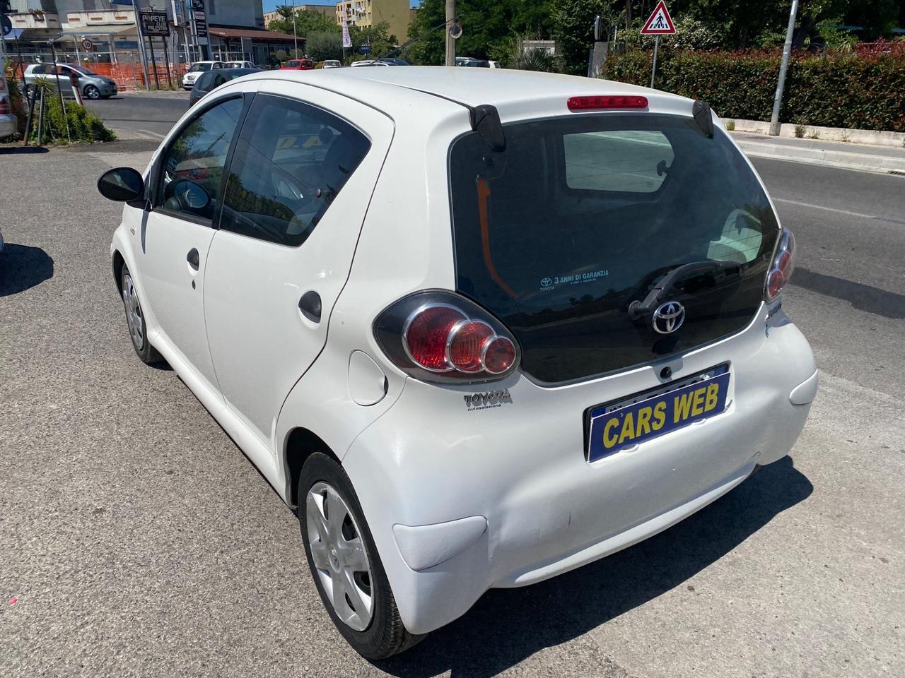 Toyota Aygo 1.0 12V VVT-i 5 porte Now Connect